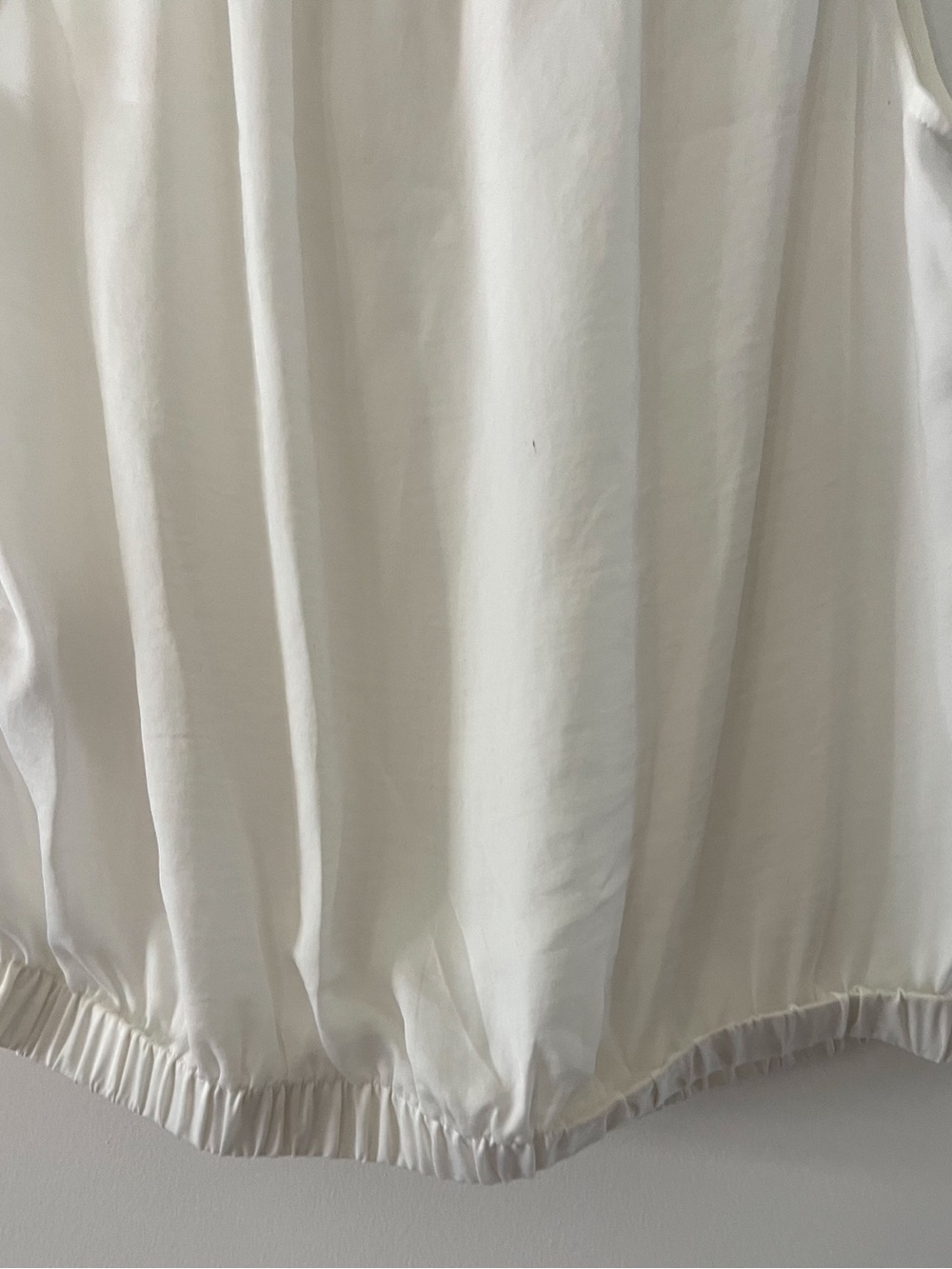 Dkny White Sleeveless V-Neck Ruffle-Trim Camisole - Picture 6 of 6